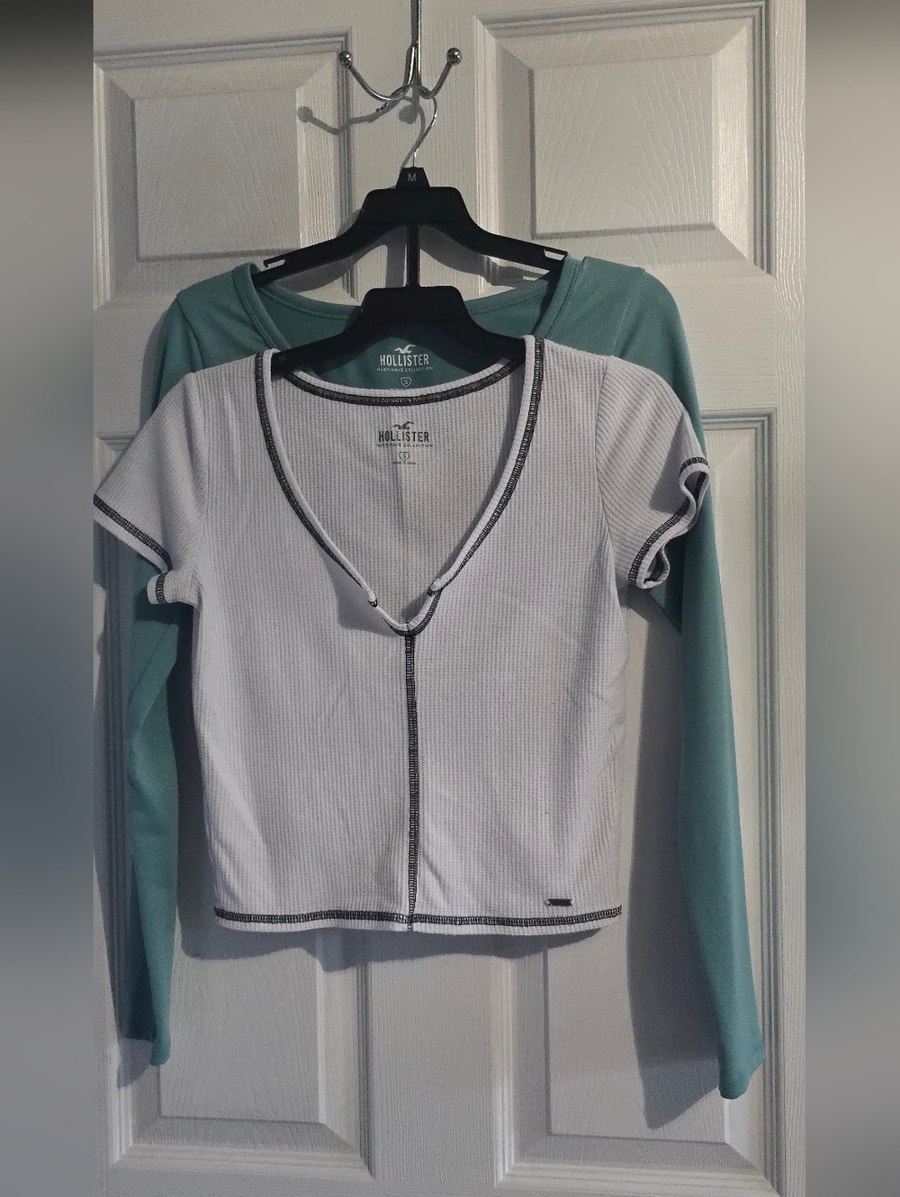 Hollister Bundle Of 2 Crop Tops